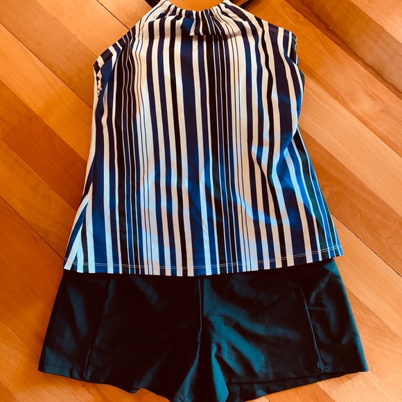 Isaac Mizrahi Halter Top and Swim Short Set! - Picture 7 of 7